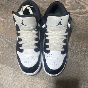 Jordan Men's Black and White Sneakers